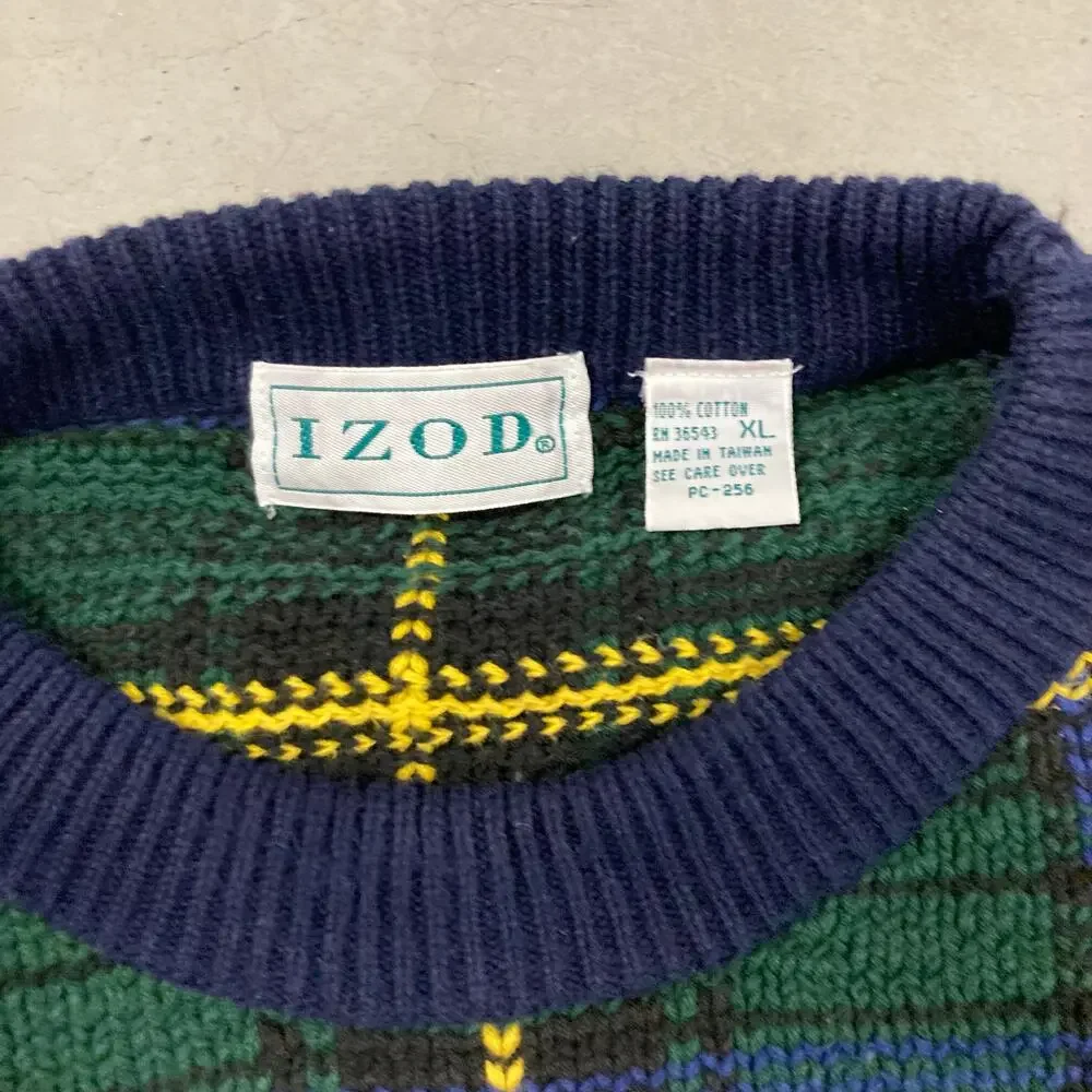 vintage Izod patterned sweater